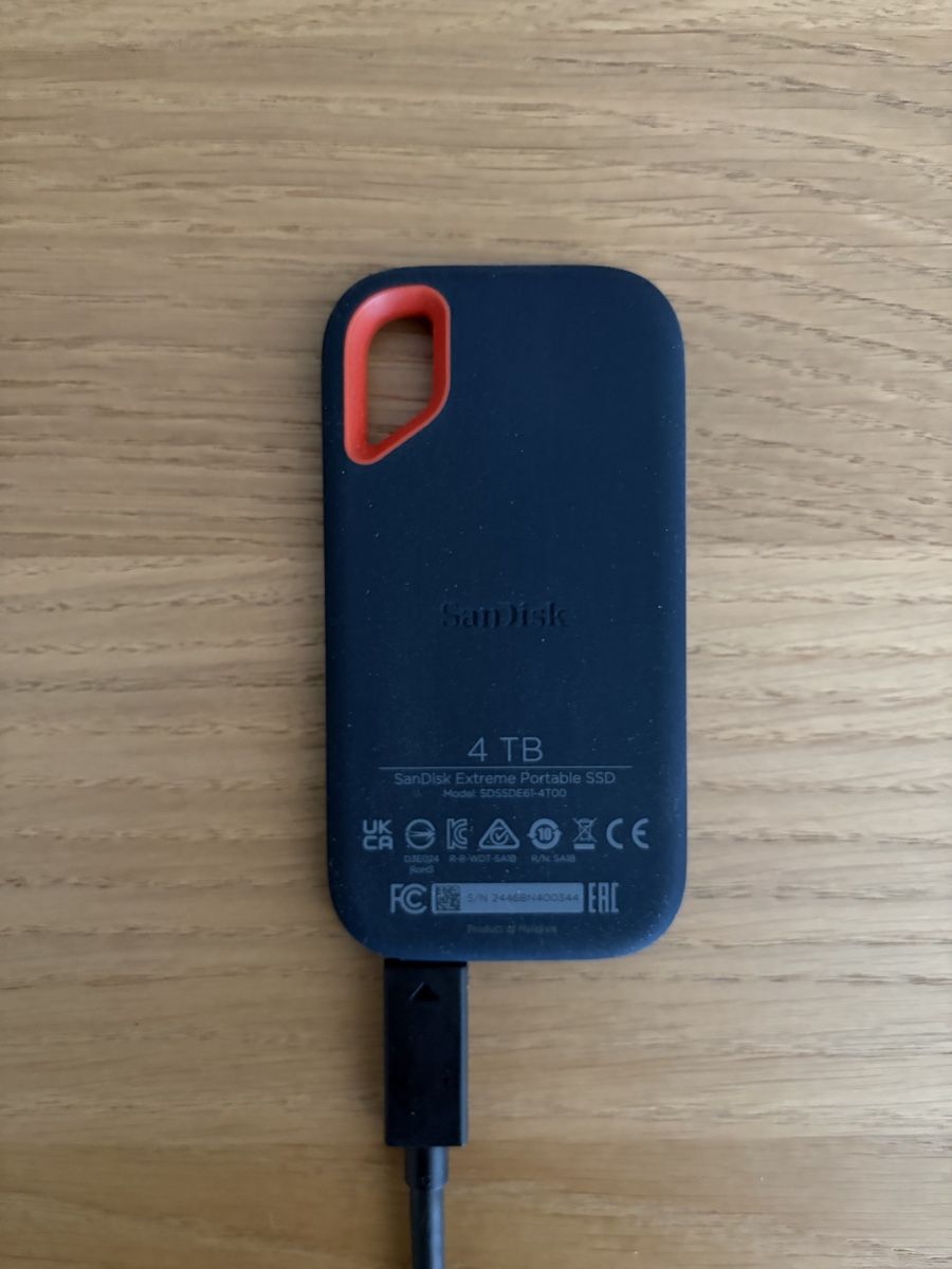 Sandisk Dischi rigidi: SANDISK Extreme Portable V2 4TB – Usato da Wallisellen venduto da Mbravo 1