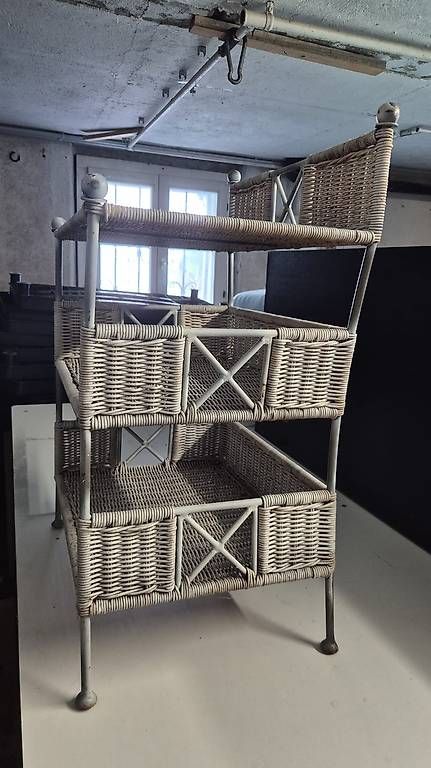 Scaffali: Regal  Metall/Rattan – Usato da Niederbipp venduto da flodur55 2