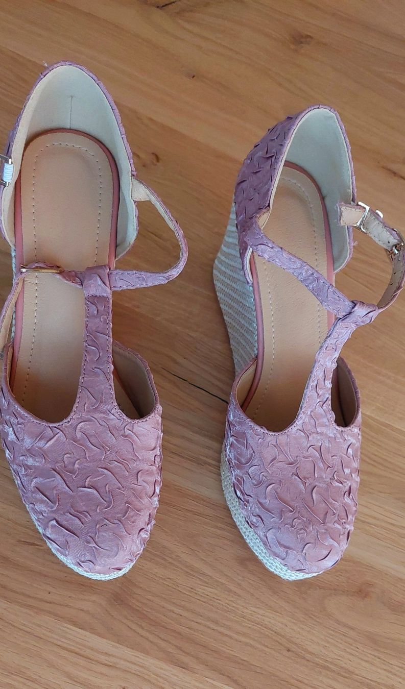 Scarpe da donna: Espadrille mit Keilabsatz – Usato da Hendschiken venduto da Piedi