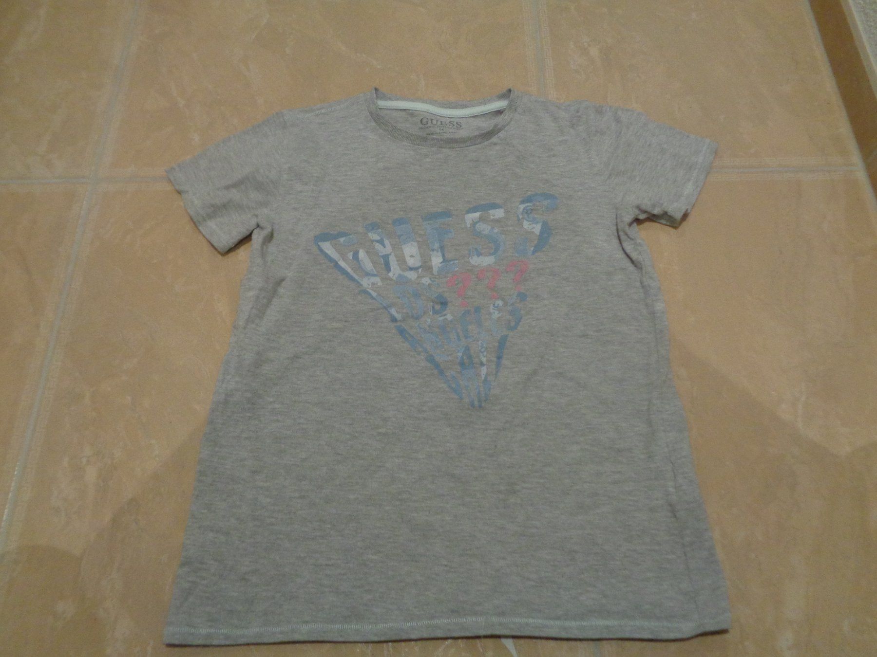 Guess Camicette, T-shirt & Top: Guess NWT Shirt, 14J 164 – Nuovo (secondo la descrizione) da Klingnau venduto da Markus14