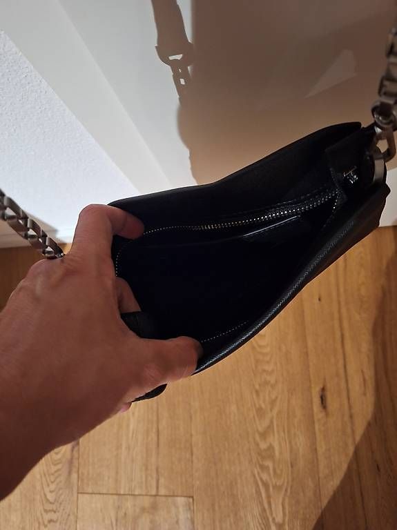Calvin Klein Sacs femmes: Calvin Klein Clutch – D'occasion à Wil SG par kre_2w2t