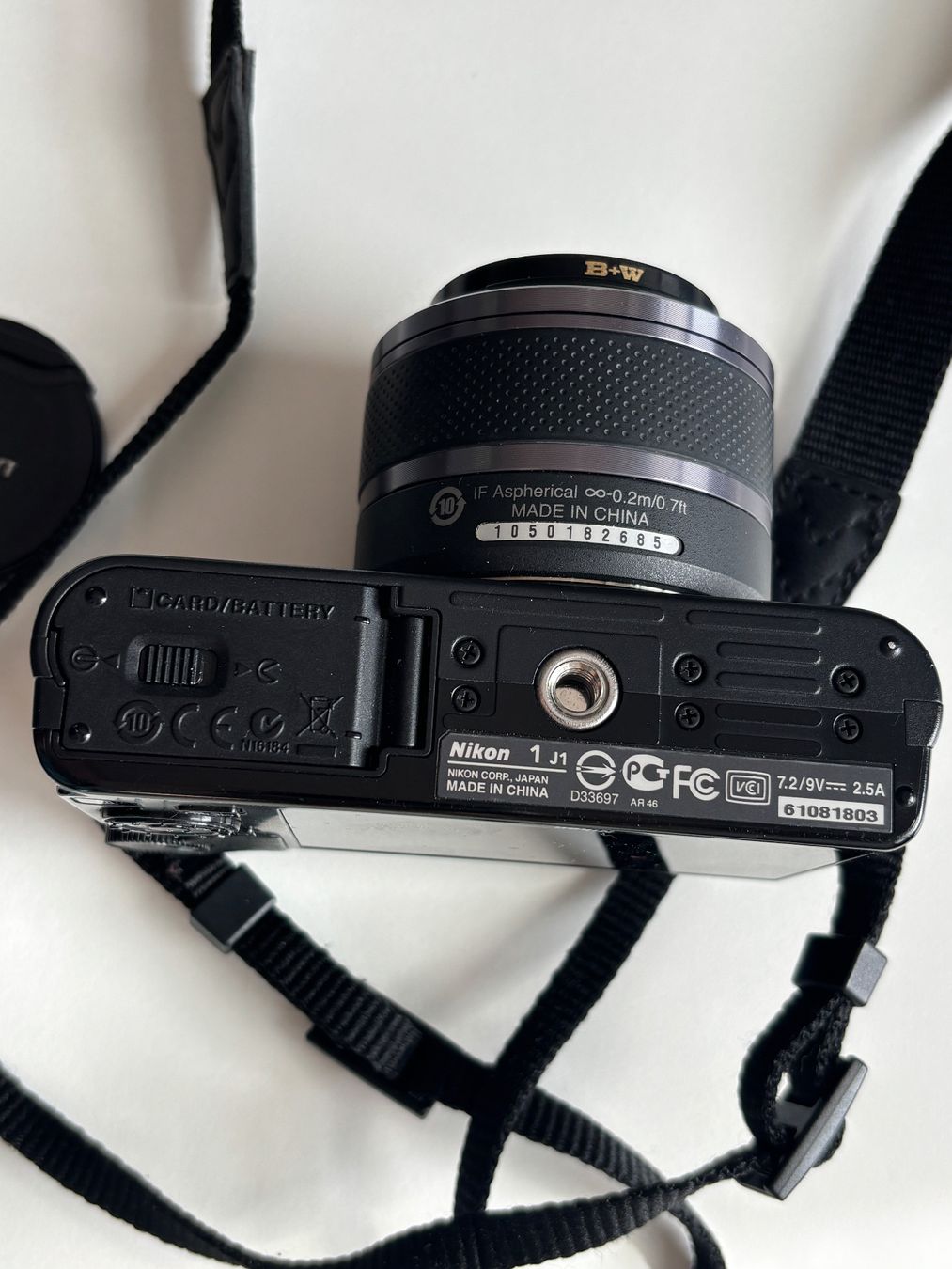 Nikon Fotocamera: Nikon 1 J1 schwarz mit zwei Objektiven – Usato da Nussbaumen AG venduto da 58612 1