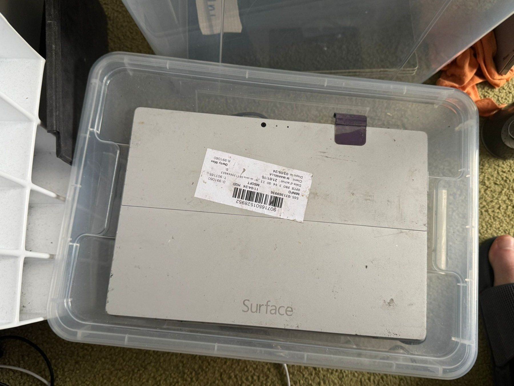 Microsoft Tablet PC: Surface Pro 3 - 64GB !! ungeprüft !! Ab 15CHF!! – Difettoso da Olten venduto da HoYa01 1