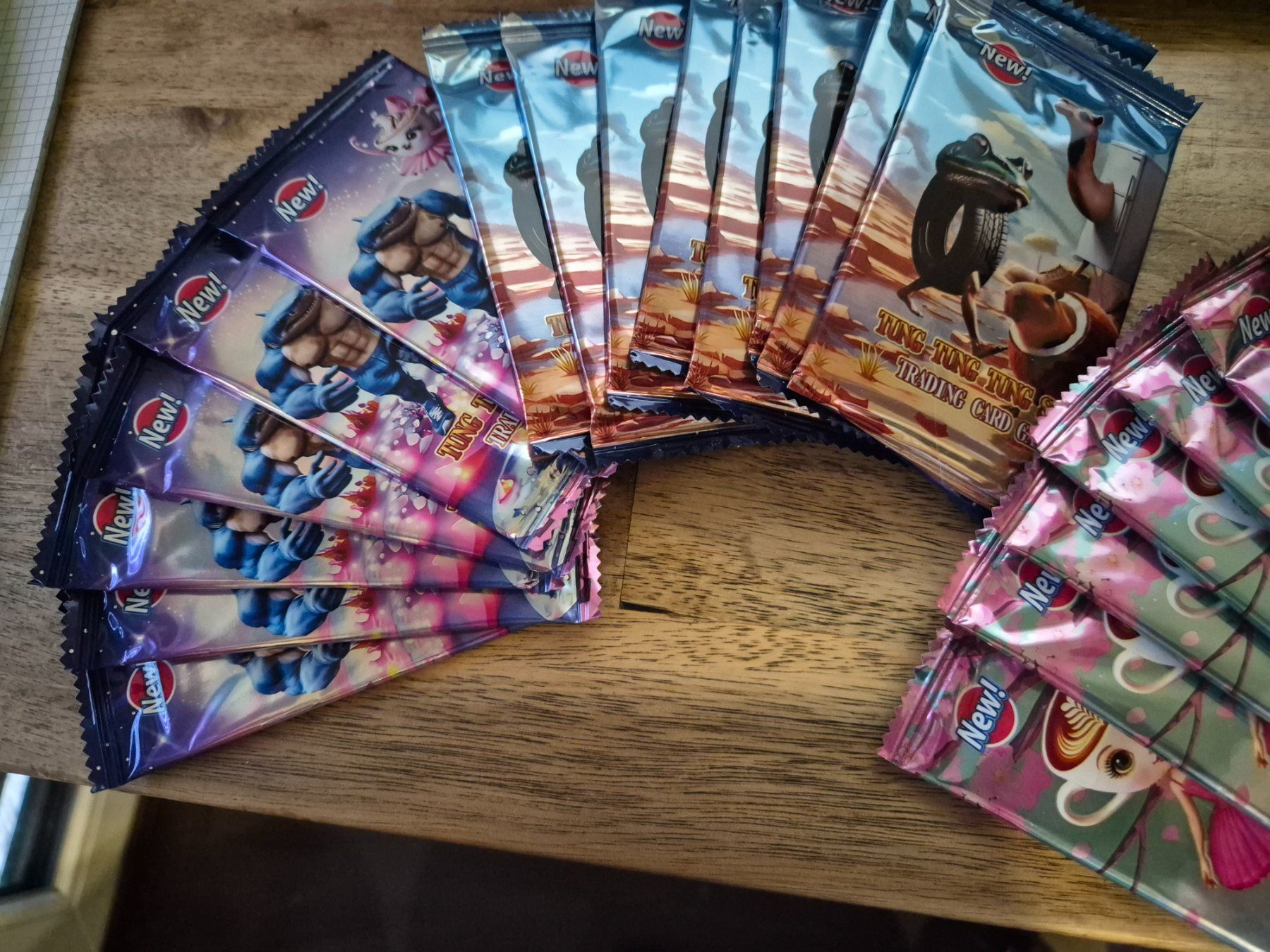 Sammelbilder & Trading cards: 32 ungeöffnete Brainrot Boosters – Neu und originalverpackt aus Heitenried von Philippe_clerc 2