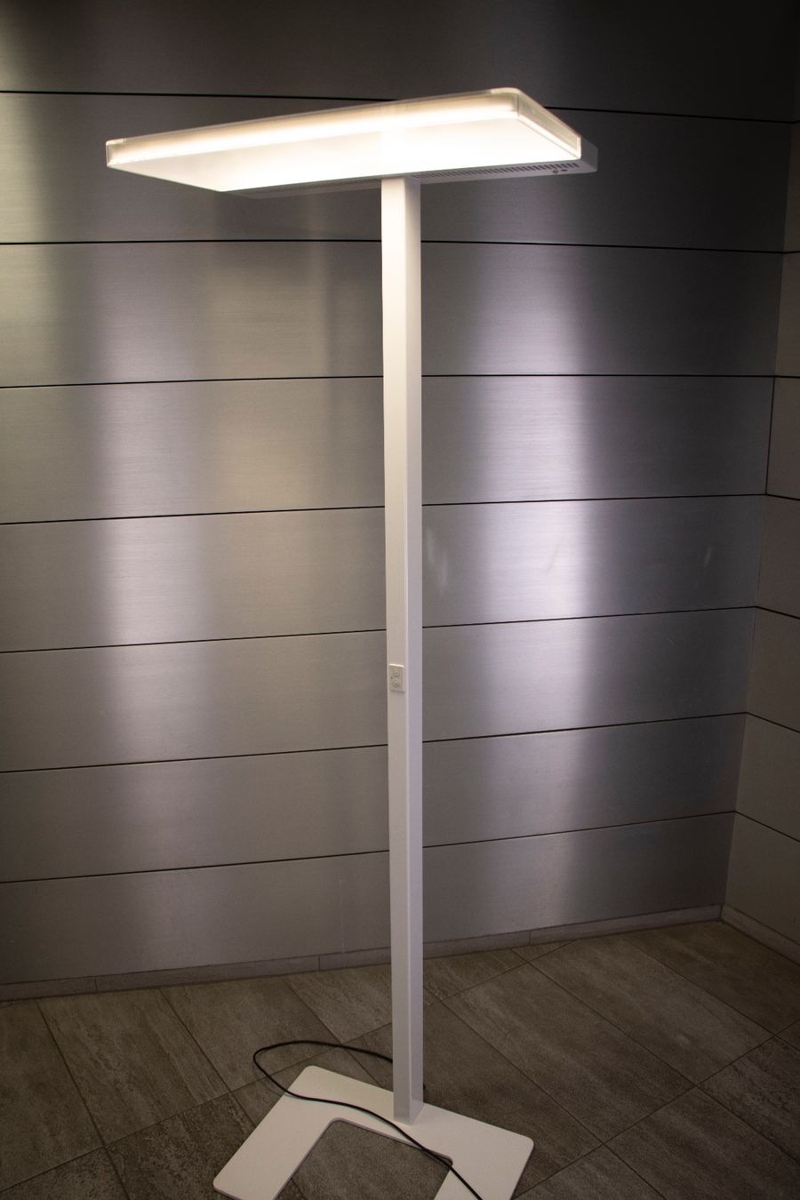 Lampade: LED Bürostehleuchte – Usato da Zollikerberg venduto da N_a_c_h_l_ass_ZH 2