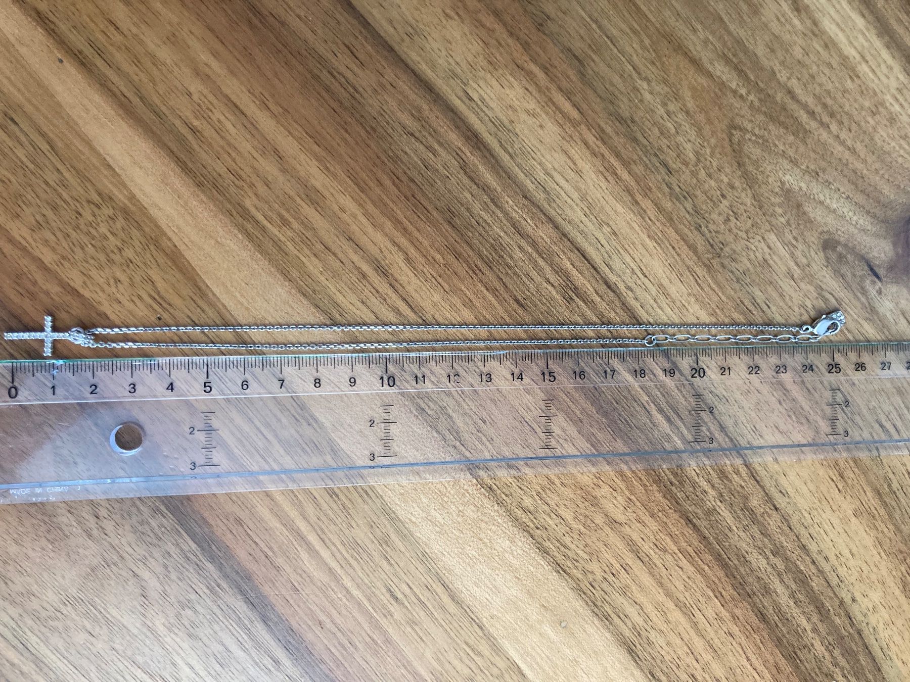 Swarovski Catenine: Swarovski Kette mit Kreuzanhänger – Nuovo (secondo la descrizione) da Arlesheim venduto da nin_wl82 4