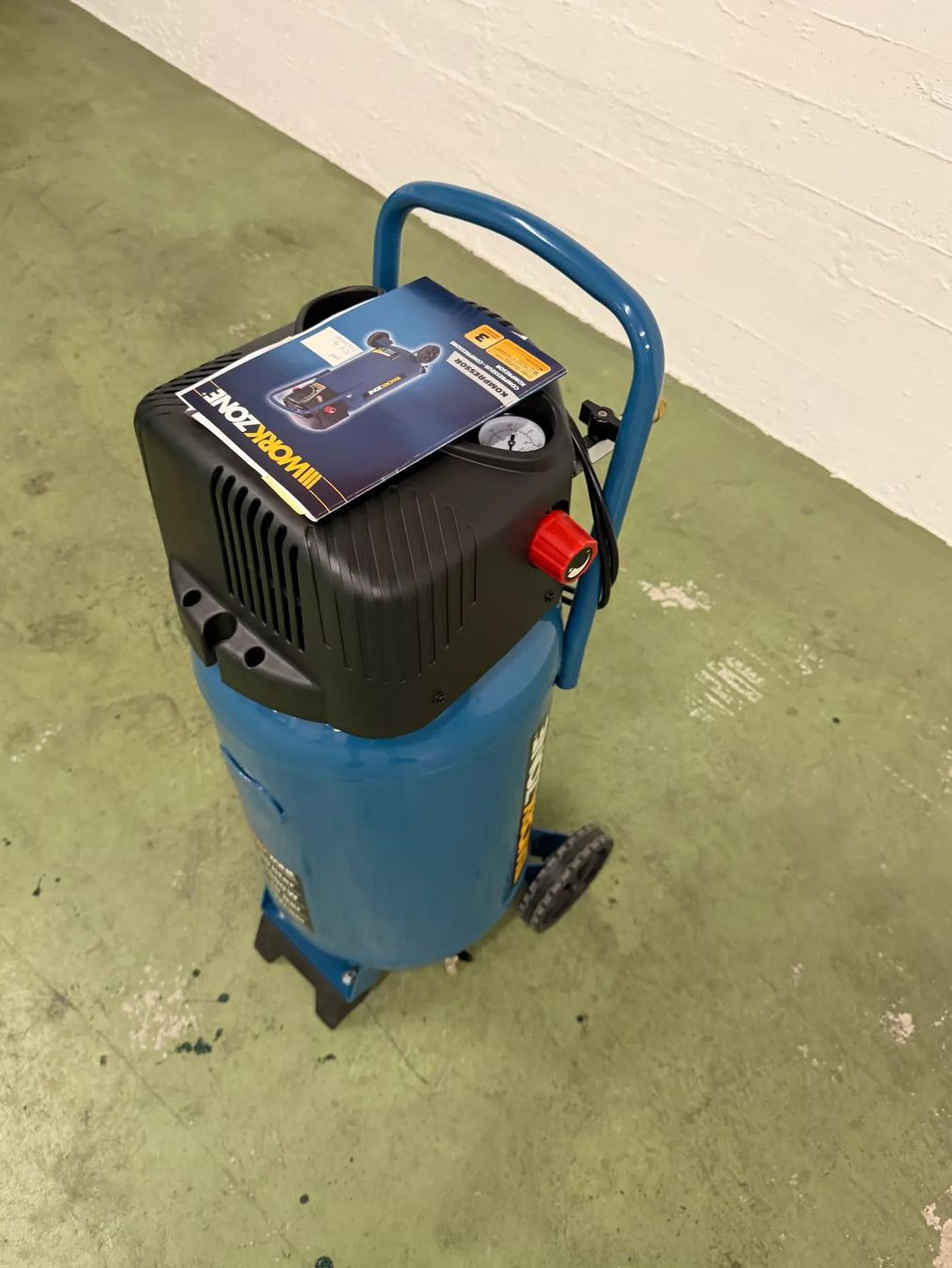 Compressori: Workzone Kompressor 50 L, 10 bar, ölfrei, gebraucht – Usato da Wettingen venduto da L4nth4n