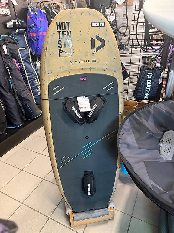 Tavole da surf e di nuoto: Duotone 2026 / Sky Style SlS – Usato da Prangins venduto da AlexBryand