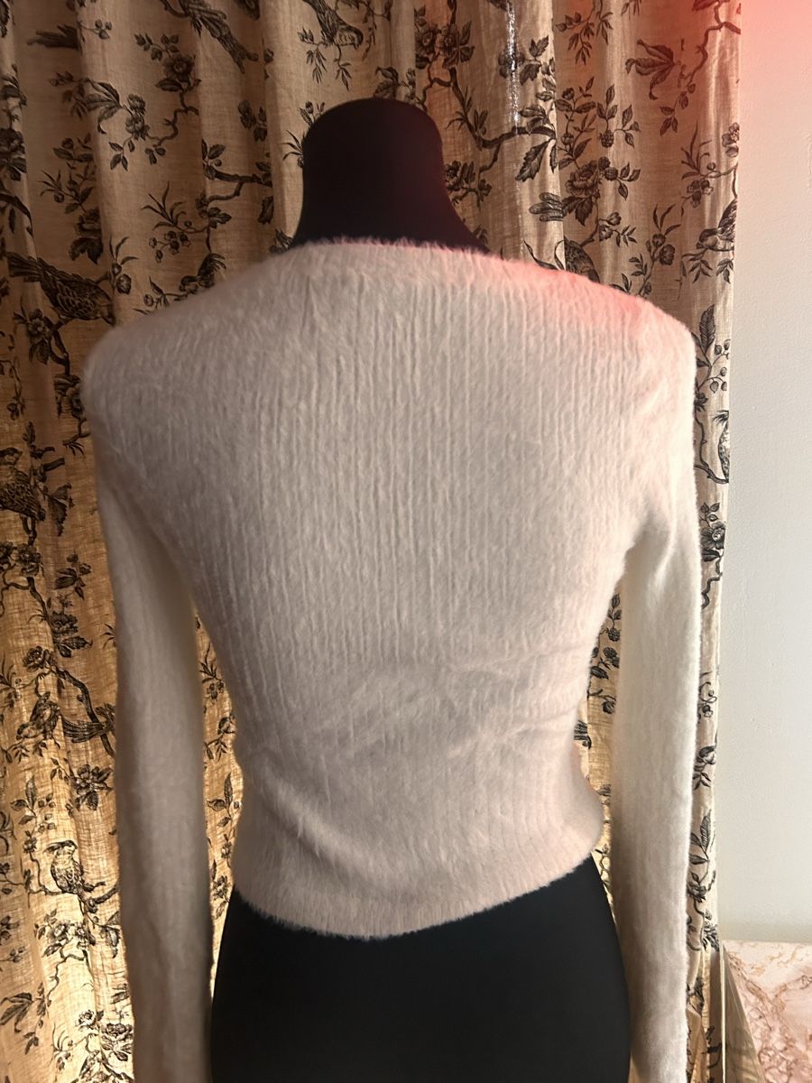 Pullover & Sweatshirts: WEISSER FELL PULI/SWEATER/TOP – Neu (gemäss Beschreibung) aus Luzern von Suneha 3
