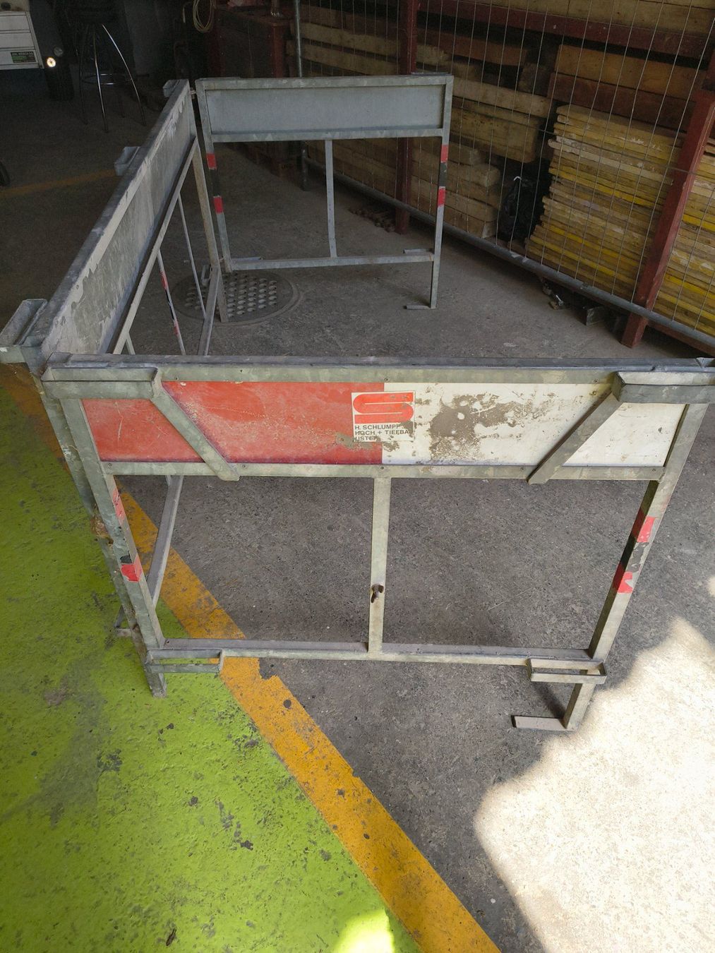 Zäune: Baustellen Absperrung faltbar, massiv – Gebraucht aus Uster von 4schtroumpfs 1
