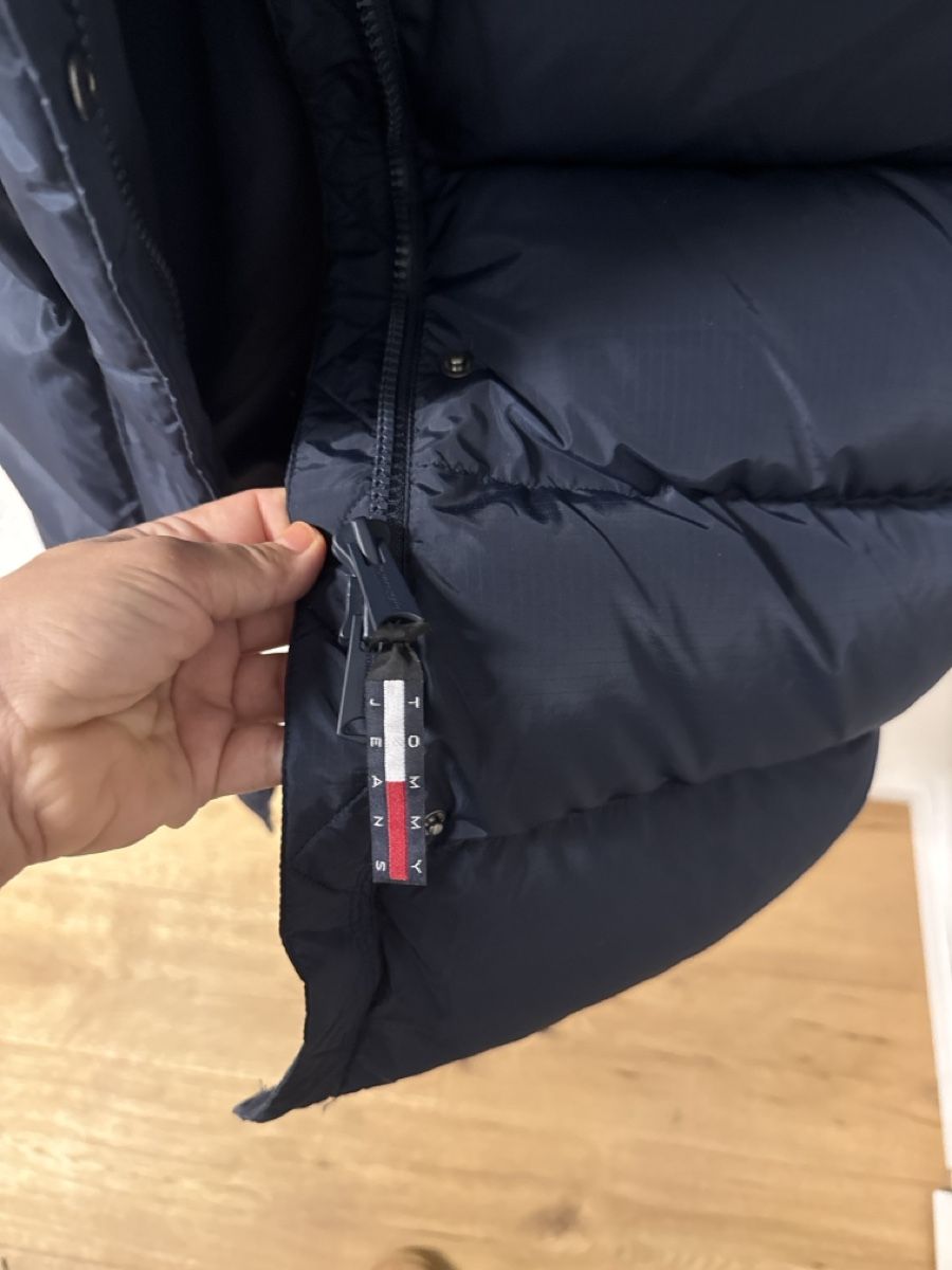 Tommy Hilfiger Cappotti: Tommy Jeans Daunenmantel – Usato da Embrach venduto da shila_03 5