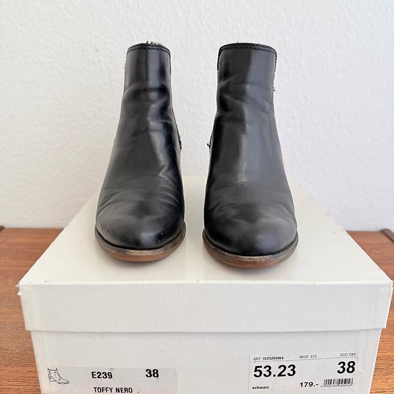 Tamaris Scarpe da donna: Bottines en cuir Tamaris – Usato da Lausanne venduto da madonna09