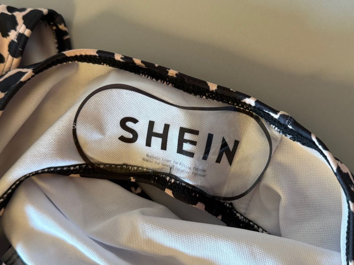 Shein Badekleider & Bikinis: Sexy Badeanzug Leopard Grösse M 🐆👙 – Neu und originalverpackt aus Riedt b. Erlen von Malaika57 2