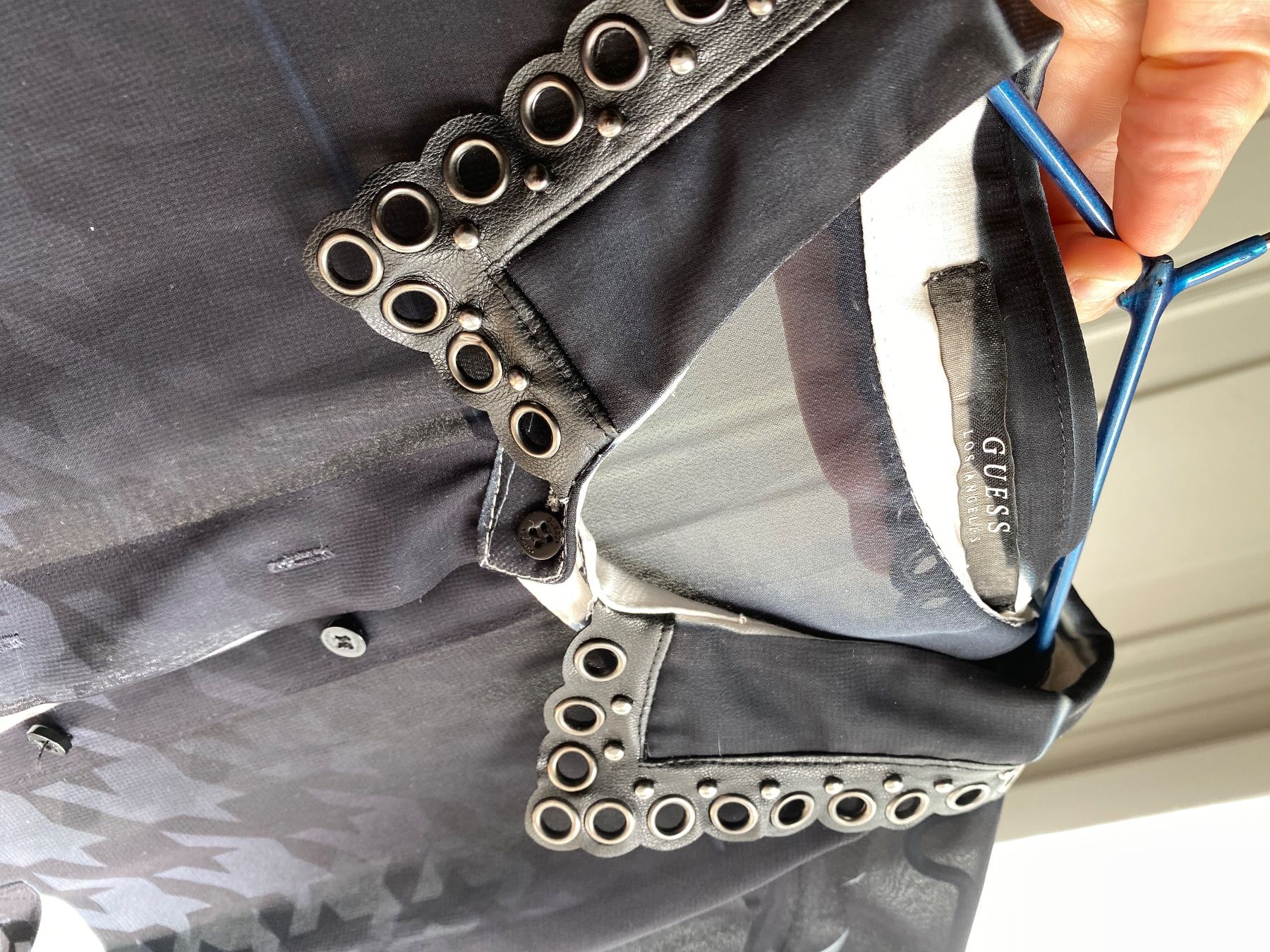 Guess Camicette: Chemise Guess S – Usato da Küssnacht am Rigi venduto da FFKA 5