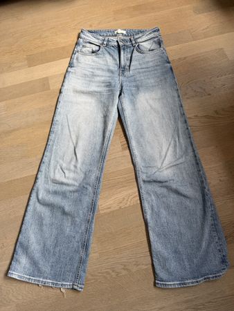 H&M Wide leg Jeans hellblau Gr. 36