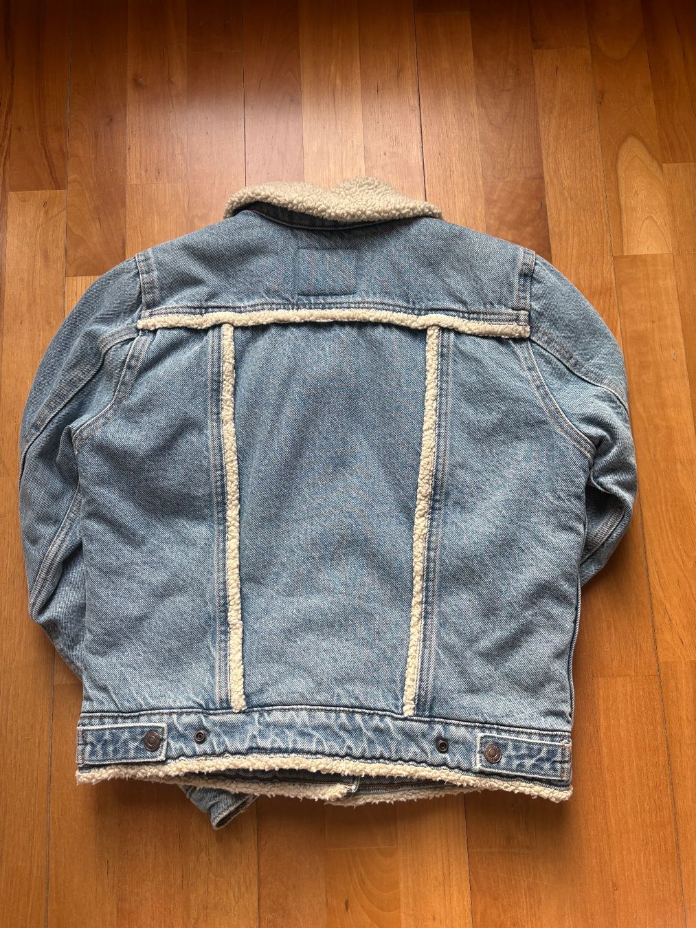 Levi's Giacche: Levi's Jeansjacke mit Fell – Usato da Wettswil venduto da han_2mpq 1
