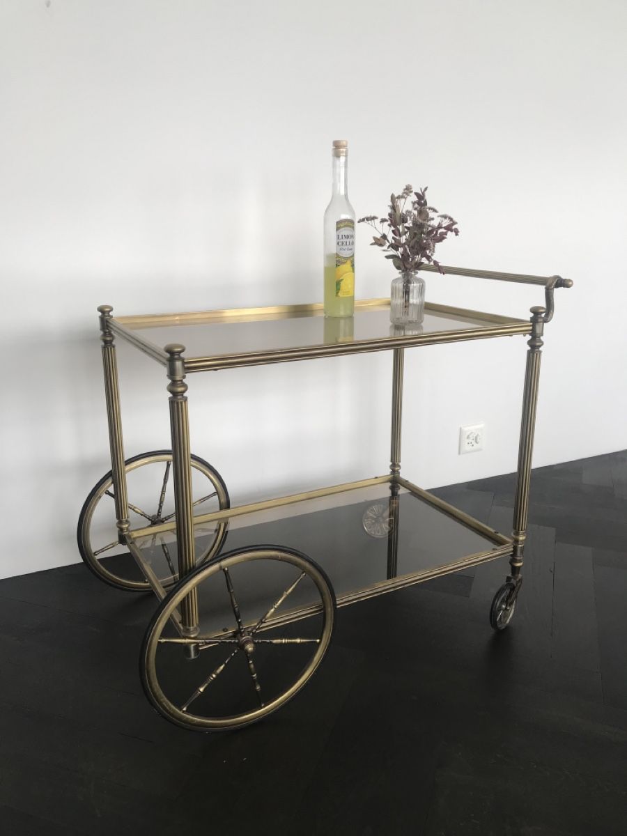 Servierwagen: Servierwagen Designklassiker – Gebraucht aus Uster von