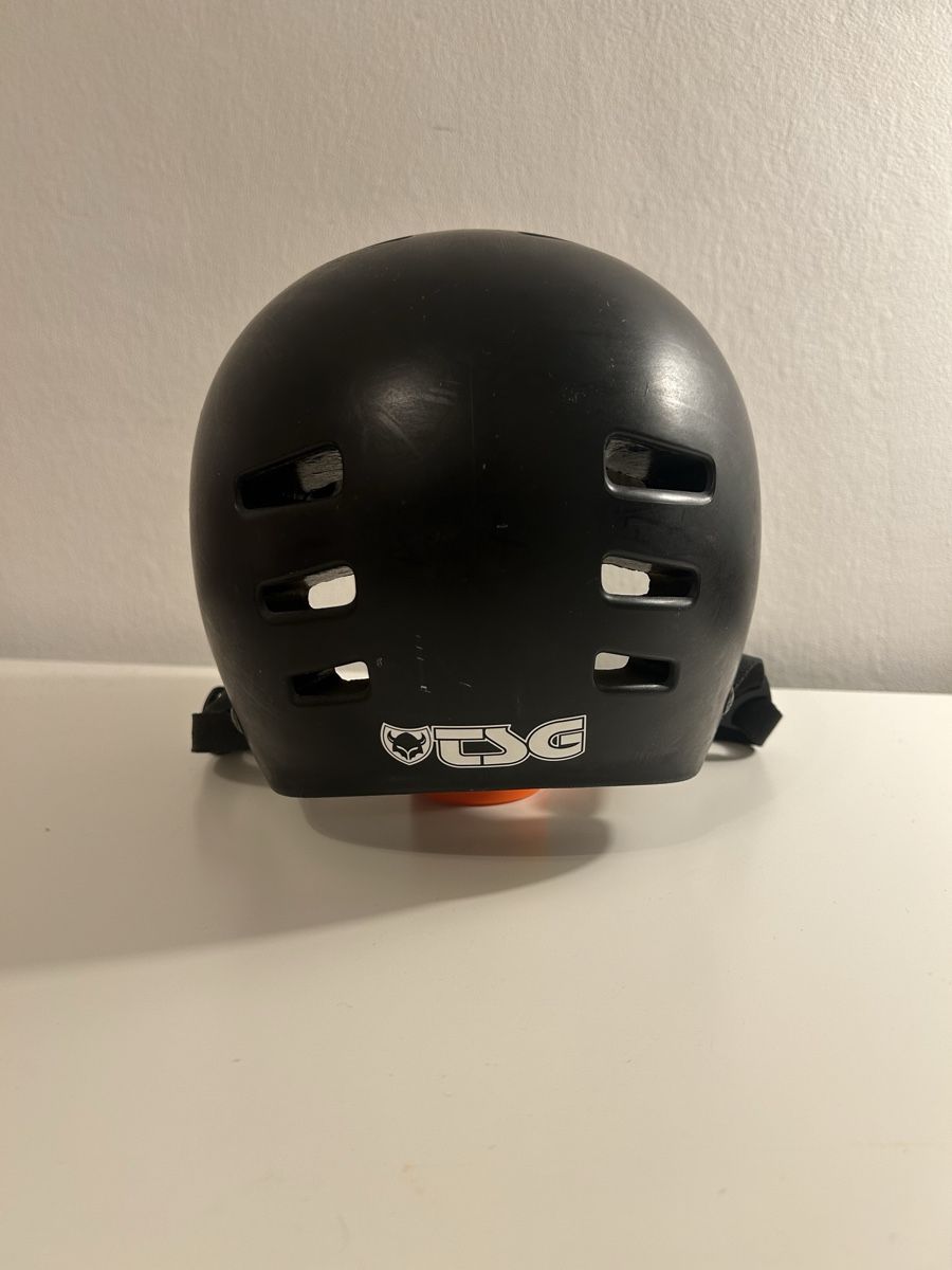 Helme: Tsg Helm – Gebraucht aus Küsnacht ZH von jon_n6sh 1