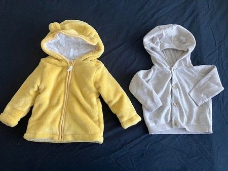Lot 2 vestes bébé à capuche avec oreilles 🐻T 62
