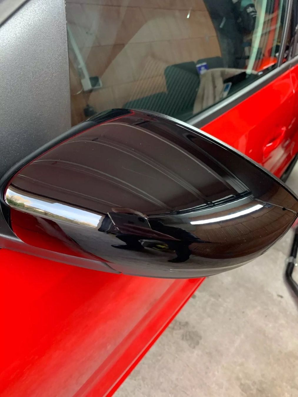 Alle Autoersatzteile: Golf 6 Schwarz Glanz Spiegelkappen – Neu und originalverpackt aus Volketswil von Willis-Autoteile 3