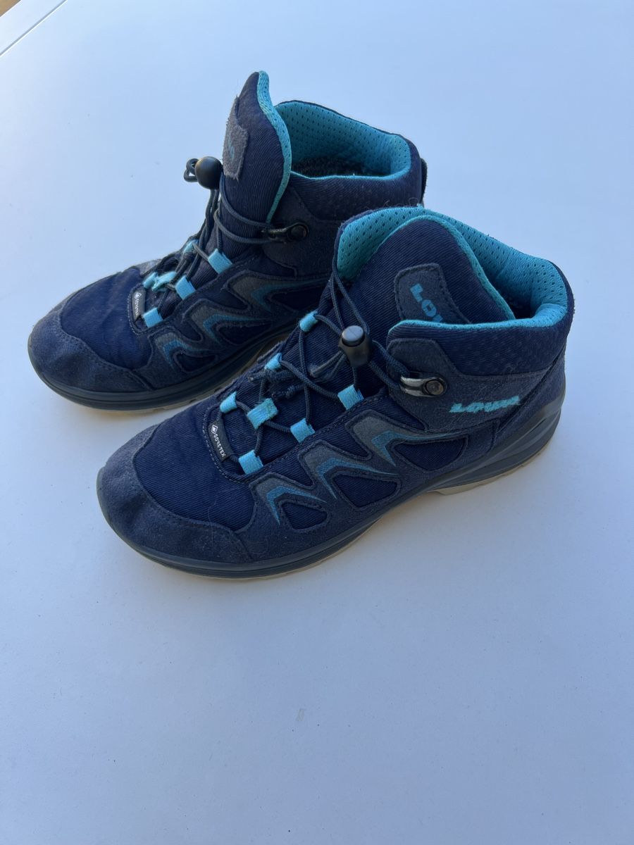 Lowa Scarpe per ragazzi: Lowa Wanderschuhe Gr. 34 – Usato da Heiligkreuz (Mels) venduto da fodo