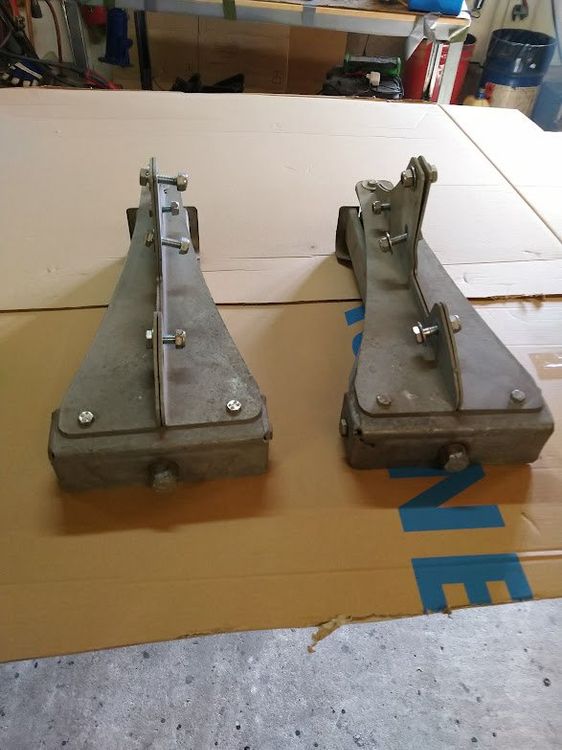 Stützen Wohnmobil Wohnwagen Camping Abstützung neuwertig Kaufen auf Ricardo