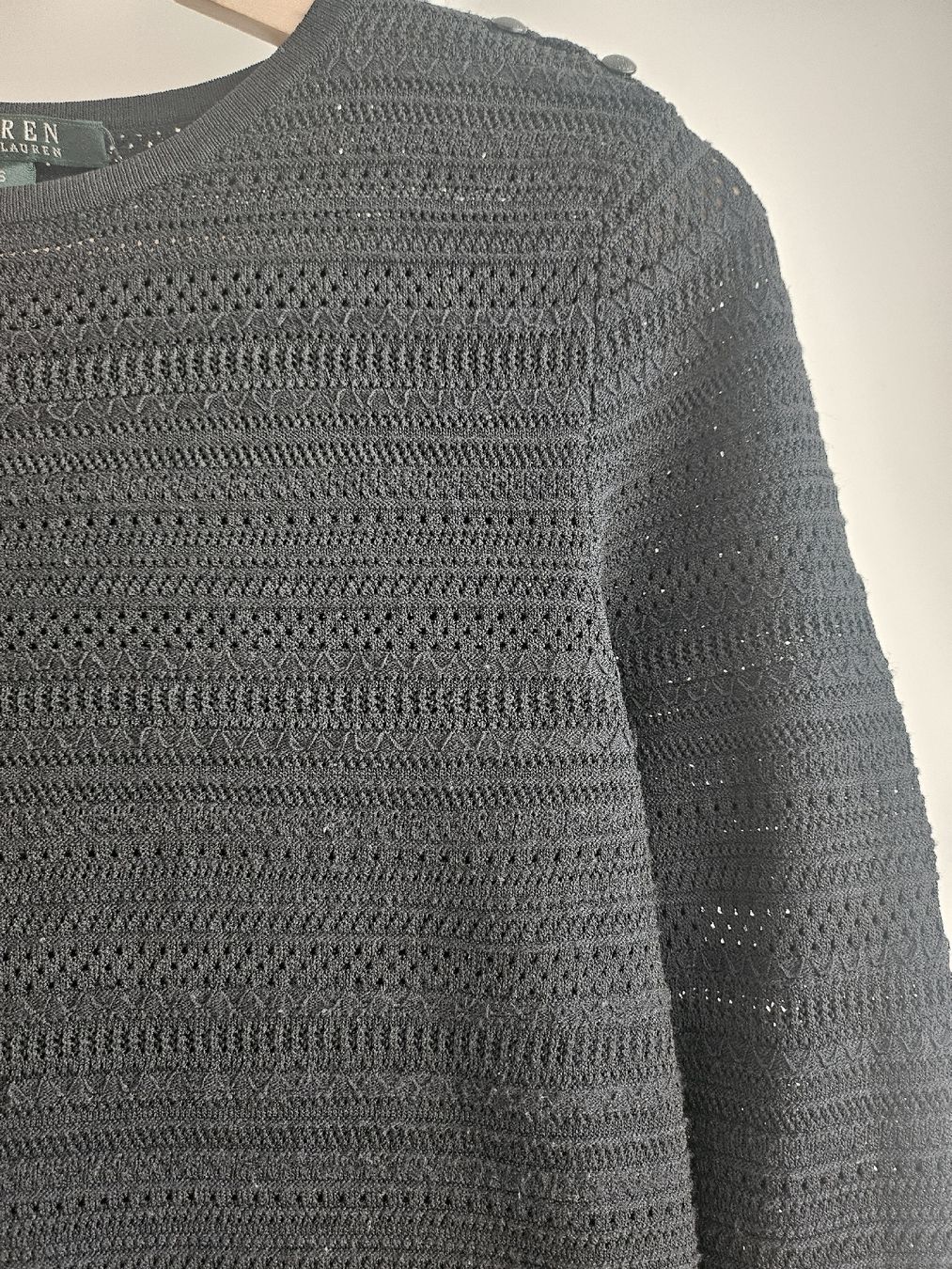 Ralph Lauren Pullover & Sweatshirts: Ralph Lauren Black Textured Pullover in S  – Gebraucht aus Kilchberg ZH von Thrift_Shop 1