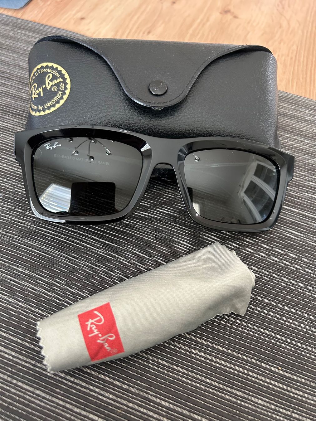 Ray-Ban Occhiali & Lenti: Herren Sonnenbrille – Usato da Bottmingen venduto da Cesar1234 4