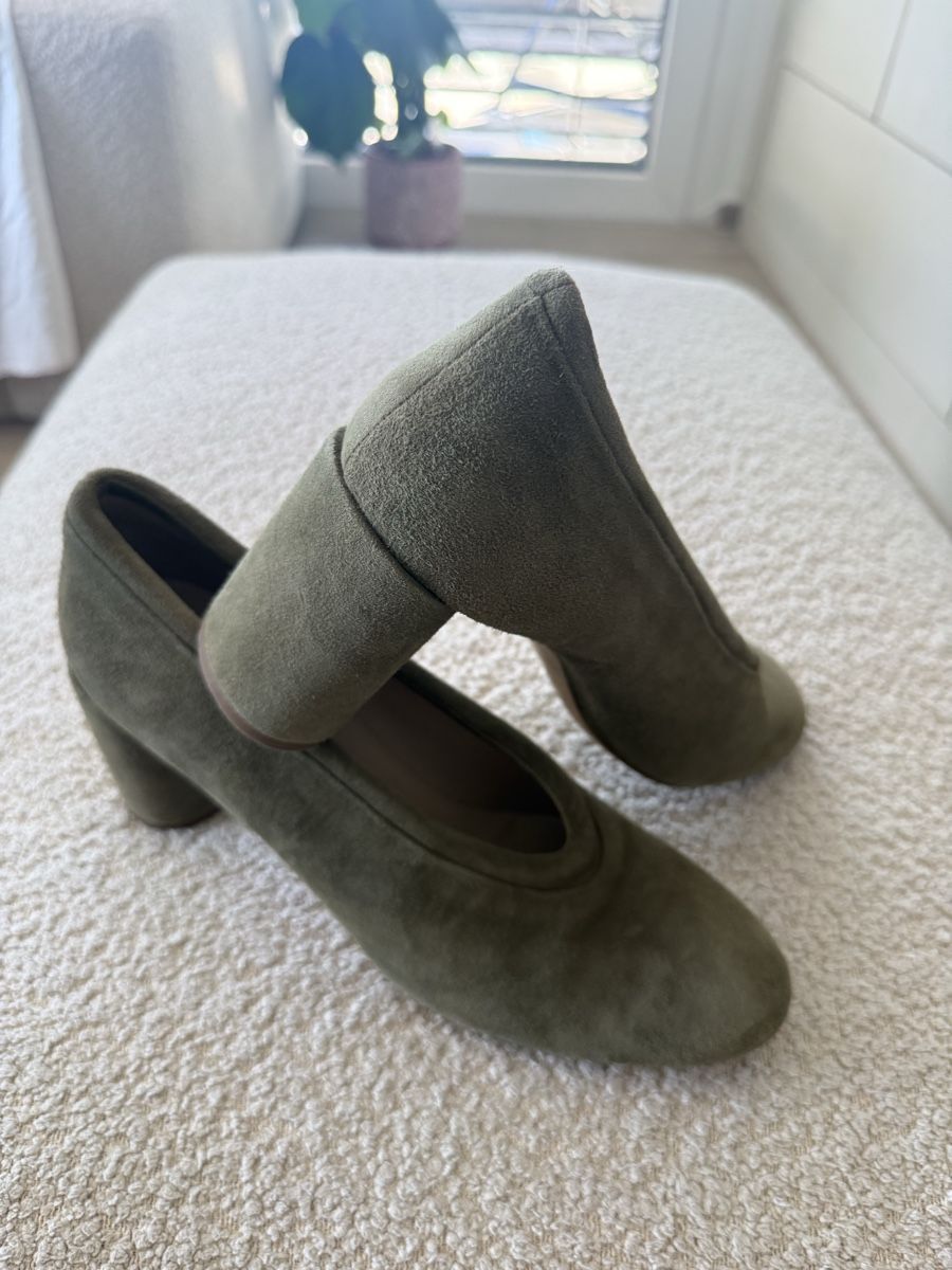 Scarpe da donna: Cos escarpins – Usato da Meyrin venduto da Cacka 1