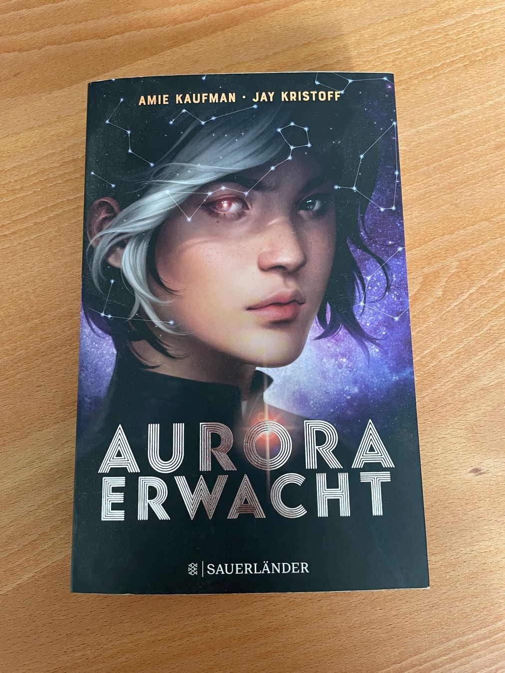 Bücher: Aurora Erwacht – Neu (gemäss Beschreibung) aus Zürich von Ashley28