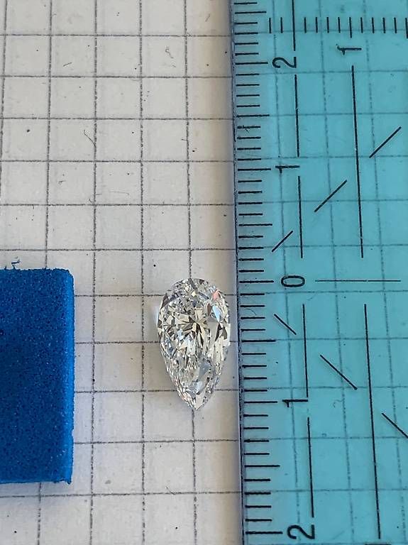 Pietre preziose: Labordiamant 2 Karat VS1 Birnenschliff – Nuovo e nell'imballaggio originale da Basel venduto da loicfoerster 3