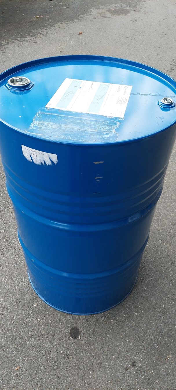Accessori: Metallfass 200 Liter – Usato da Vorderthal venduto da Alpengaudi 1