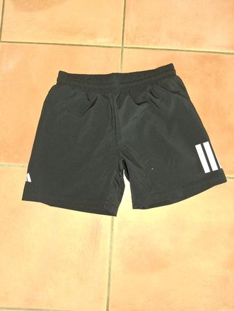 Short Adidas noir, parfait pour l'été - Taille M 😎