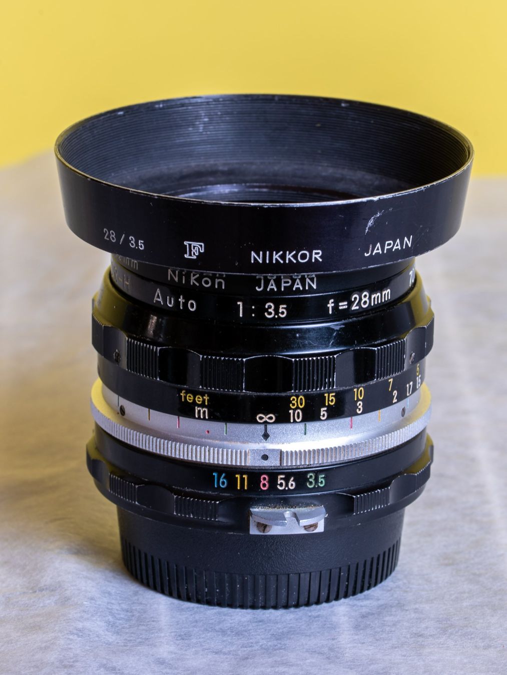 Nikon Obiettivi: Nikon Nikkor 28mm 1:3.5 – Usato da Bubikon venduto da Manarola