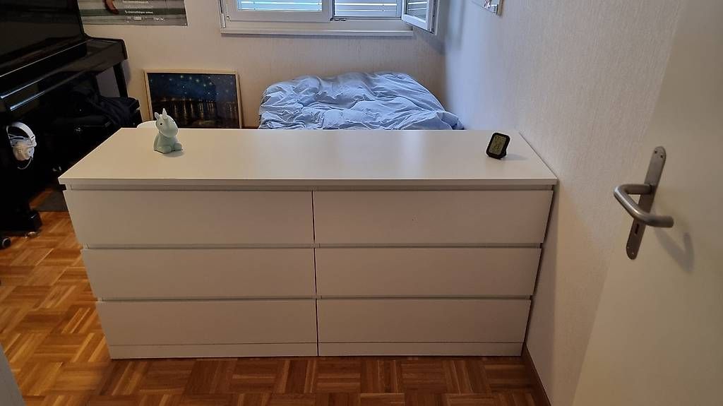 Commodes: Commode blanche "Malm" (Ikea) - A vendre – D'occasion à Lausanne par macapuche 1