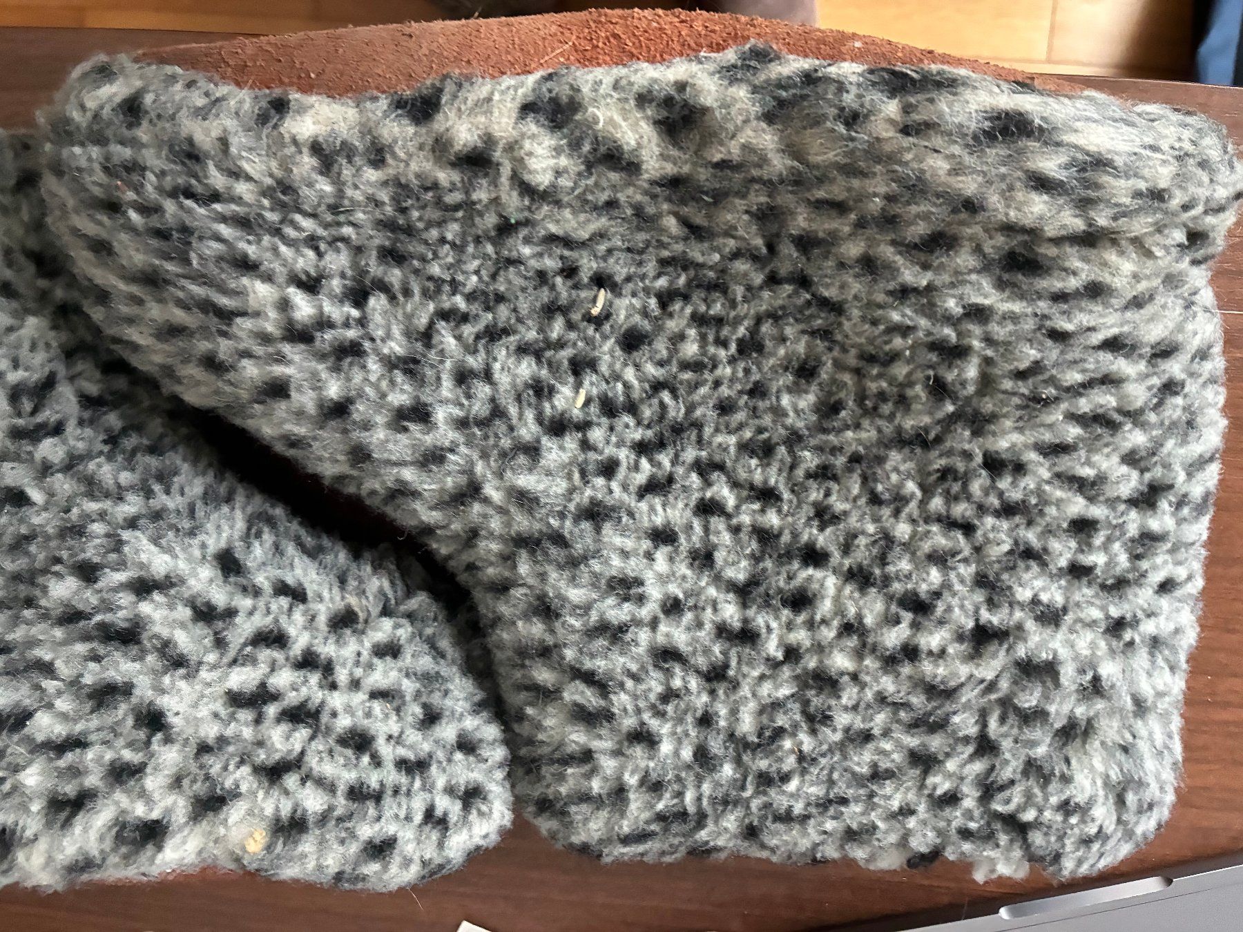 Scarpe da uomo: Schaffell-Finken grösse 39 – Usato da Bern venduto da panach