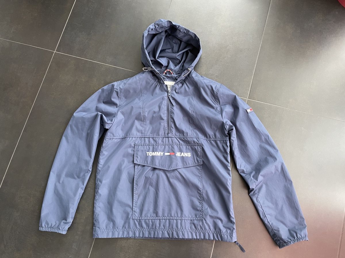 Tommy Hilfiger Giacche: Windbreaker Von Hilfiger – Nuovo (secondo la descrizione) da Aarau Rohr venduto da foodlover