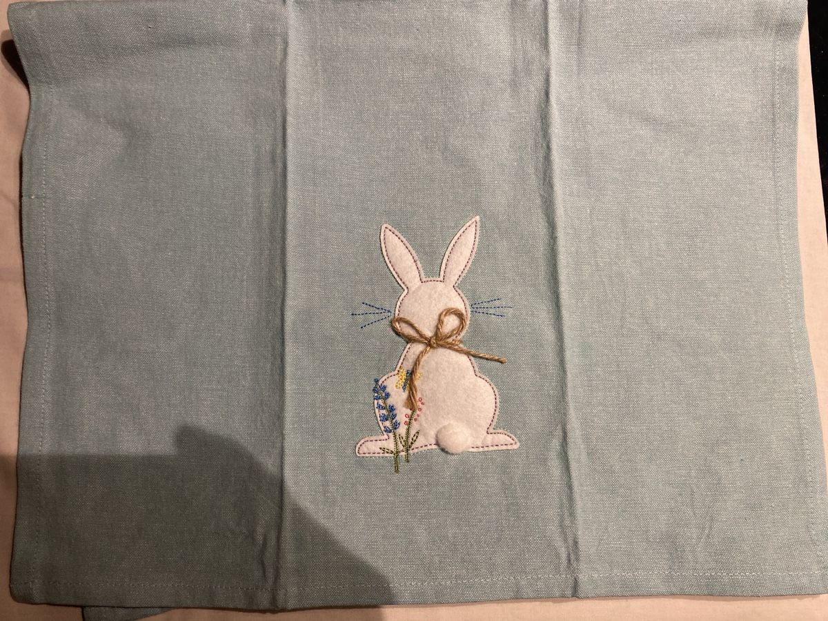 Tutte le decorazioni: 2x Easter Bunny Tea Towels Embroidered Blue Spring Decoratio – Nuovo e nell'imballaggio originale da Buttikon SZ venduto da Maxwelltime 1