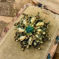 GROSSE VINTAGE BROSCHE MIT STRASSSTEINE MODESCHMUCK