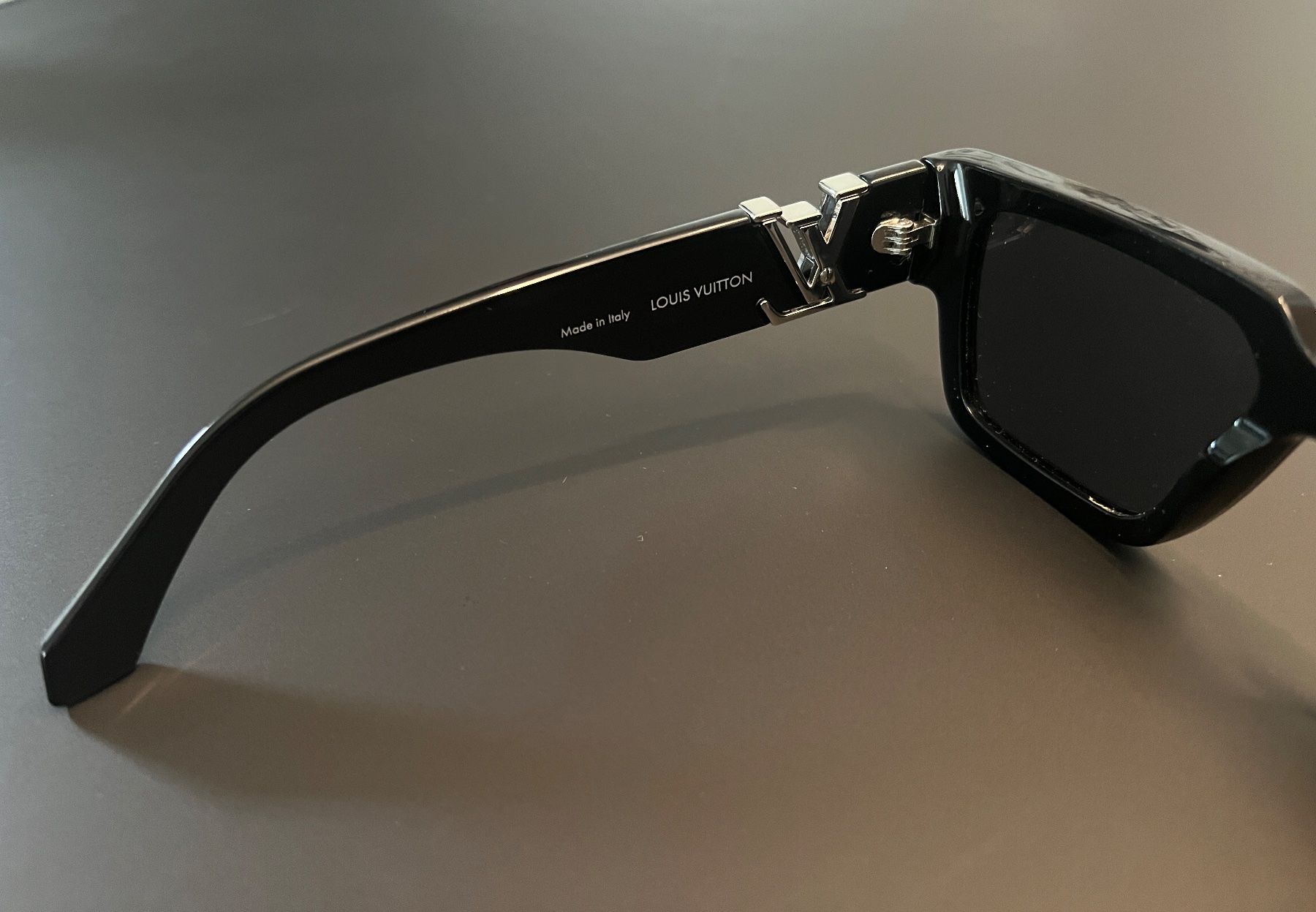 Louis Vuitton Brillen & Gläser: Louis Vuitton Sonnebrille – Gebraucht aus Wetzikon ZH von lan_rqq6 1