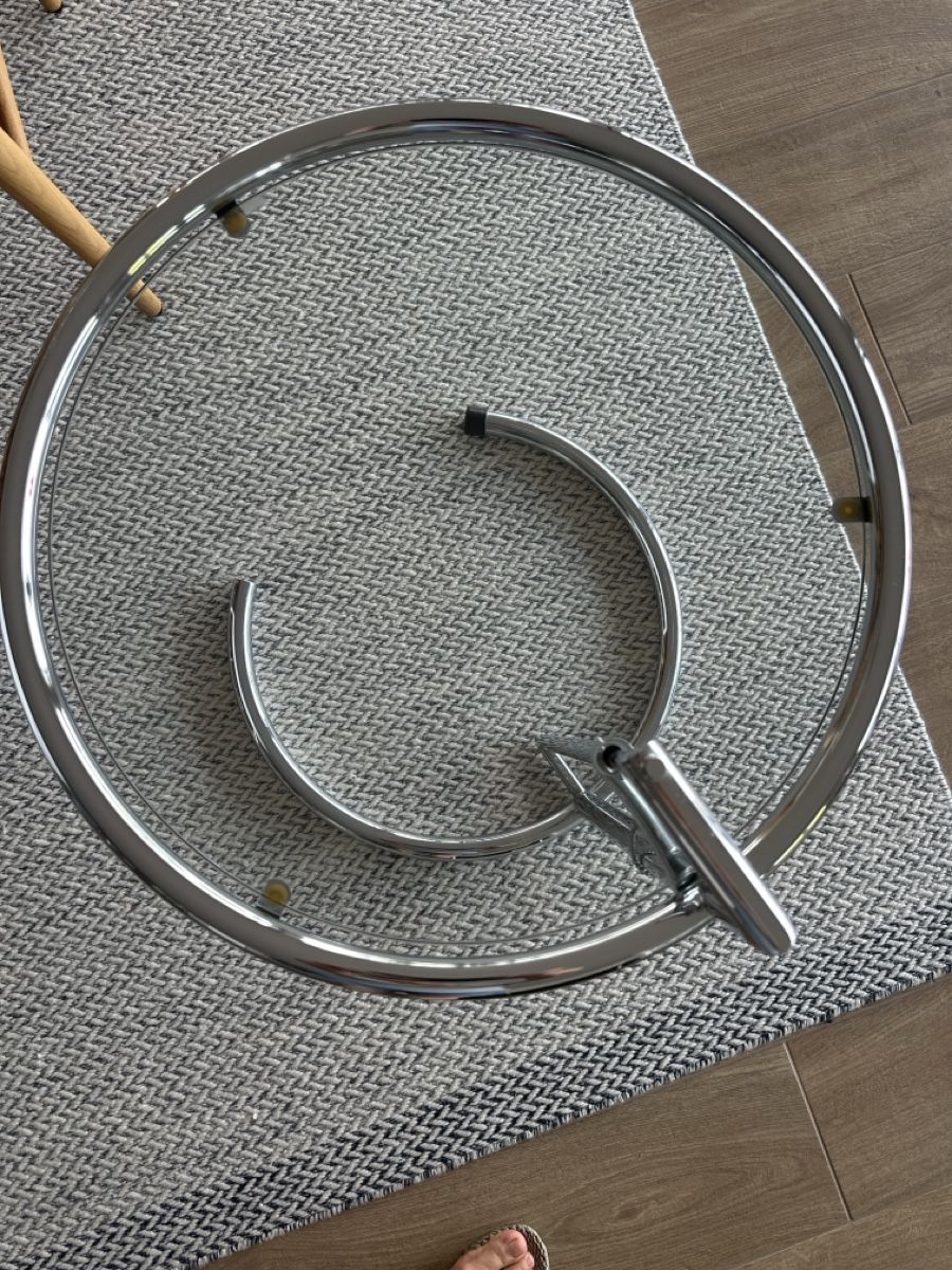 Tables: Eileen Gray adjustable table – D'occasion à Beringen par Chris2026 2