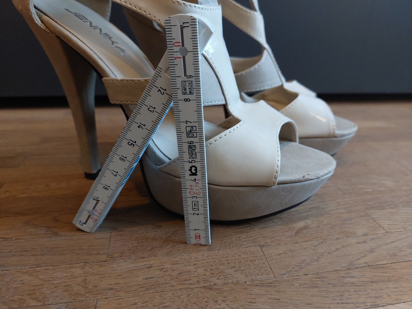 Scarpe da donna: High Heels Gr. 35 – Nuovo (secondo la descrizione) da Zürich venduto da Esmeralda86 5