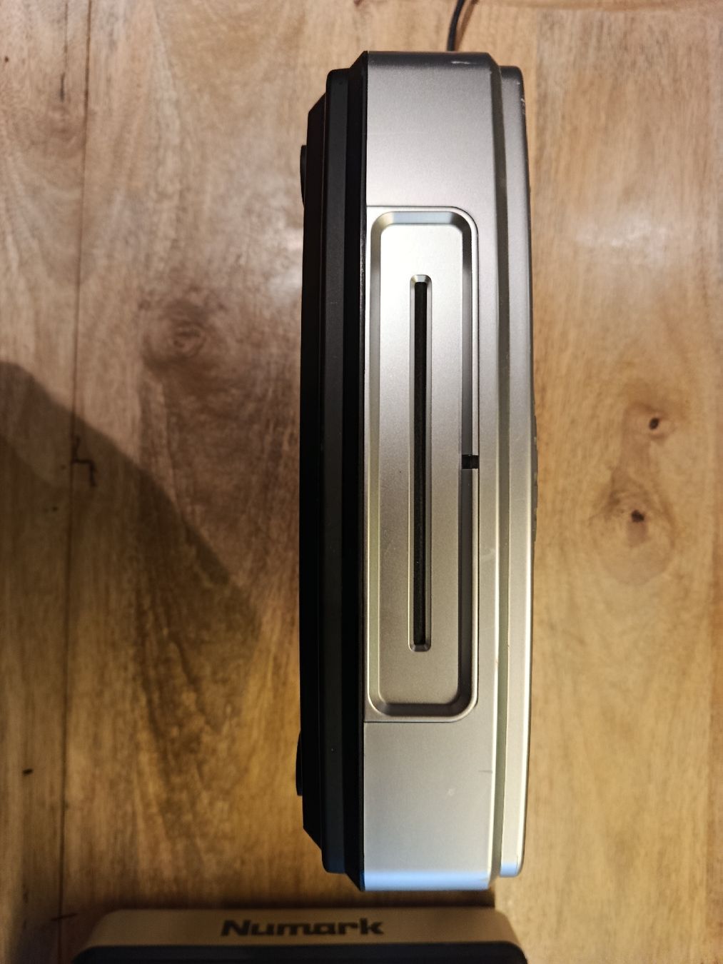 Numark Console di mixaggio: 2 Numark NDX800 DJ CD-Player  – Usato da Wattwil venduto da sunicheyenne 7