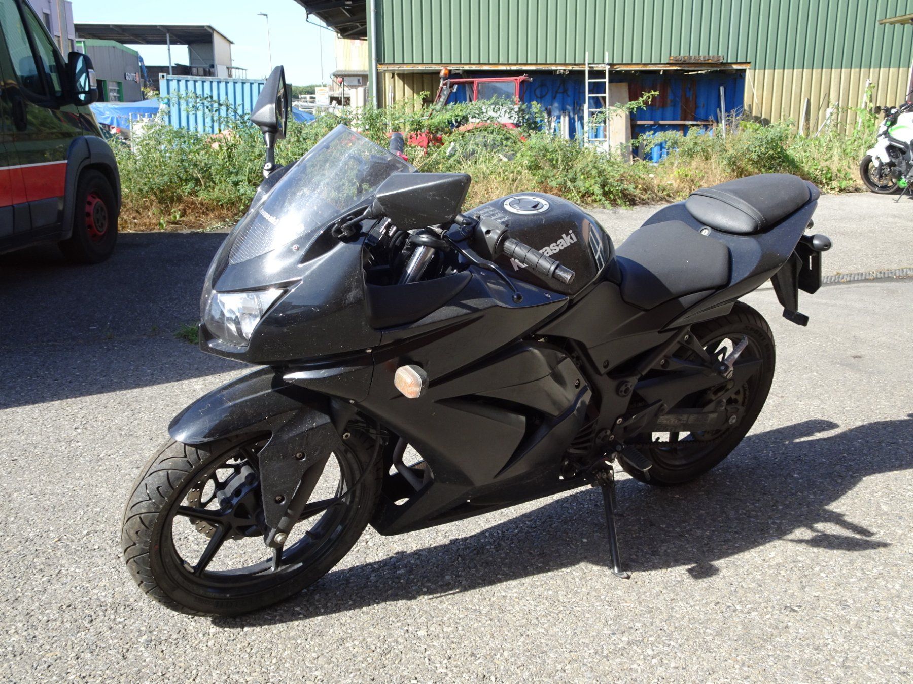 Kawasaki Strasse: Kawasaki Ninja 250 Noir – Defekt aus Sévaz von Liberty012 2