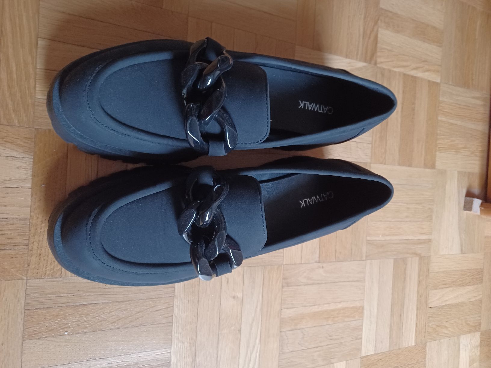 Scarpe da donna: Schuhe Loafers schwarz Gr 41 NEU – Nuovo (secondo la descrizione) da Zürich venduto da Miniskus