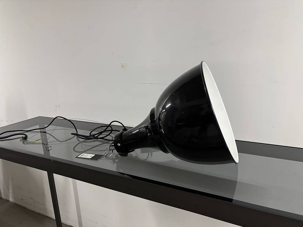 Kronleuchter & Deckenlampen: Pendelleuchte schwarz  Industrial Design – Gebraucht aus Glattpark(Opfikon) von lio_5hhw