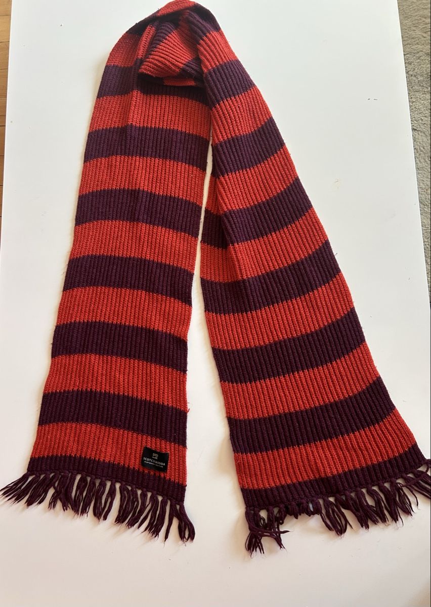 Foulard & Sciarpe: Écharpe chaude rayée bordeaux et rouge – Usato da St-Prex venduto da mar_f6t6