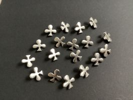19 Zierknöpfe, silber, baumförmig, klein