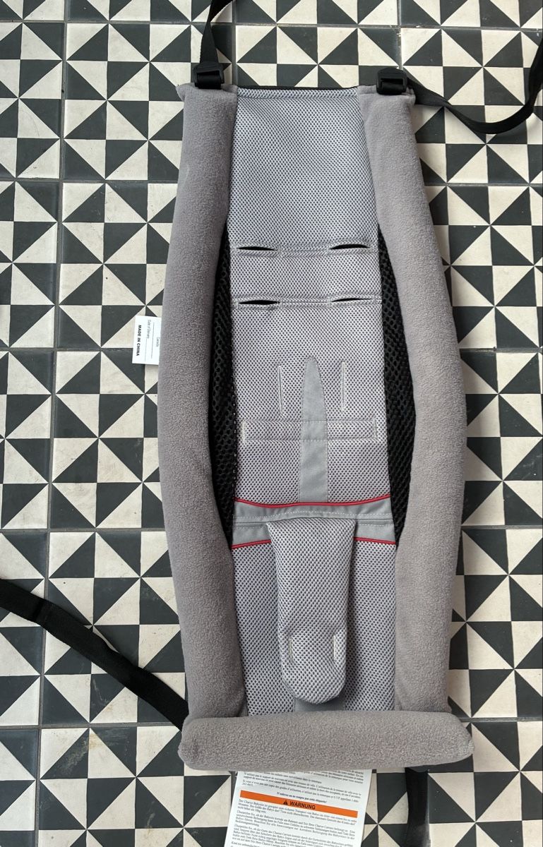 Thule Anhänger: Thule Infant Sling + Baby supporter – Gebraucht aus Olten von louisamariia