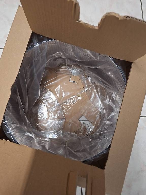 Lampade: Vendo lampada Kartel modello Bourgie – Usato da Coldrerio venduto da agrimalu 2